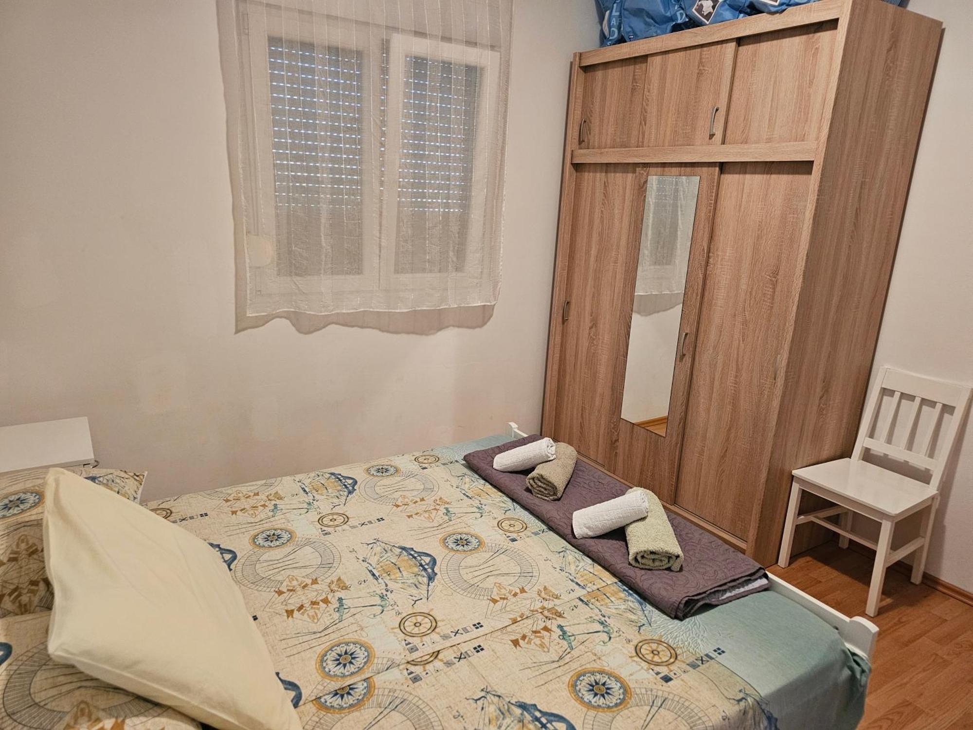 Apartments Zemunik Омиш Экстерьер фото