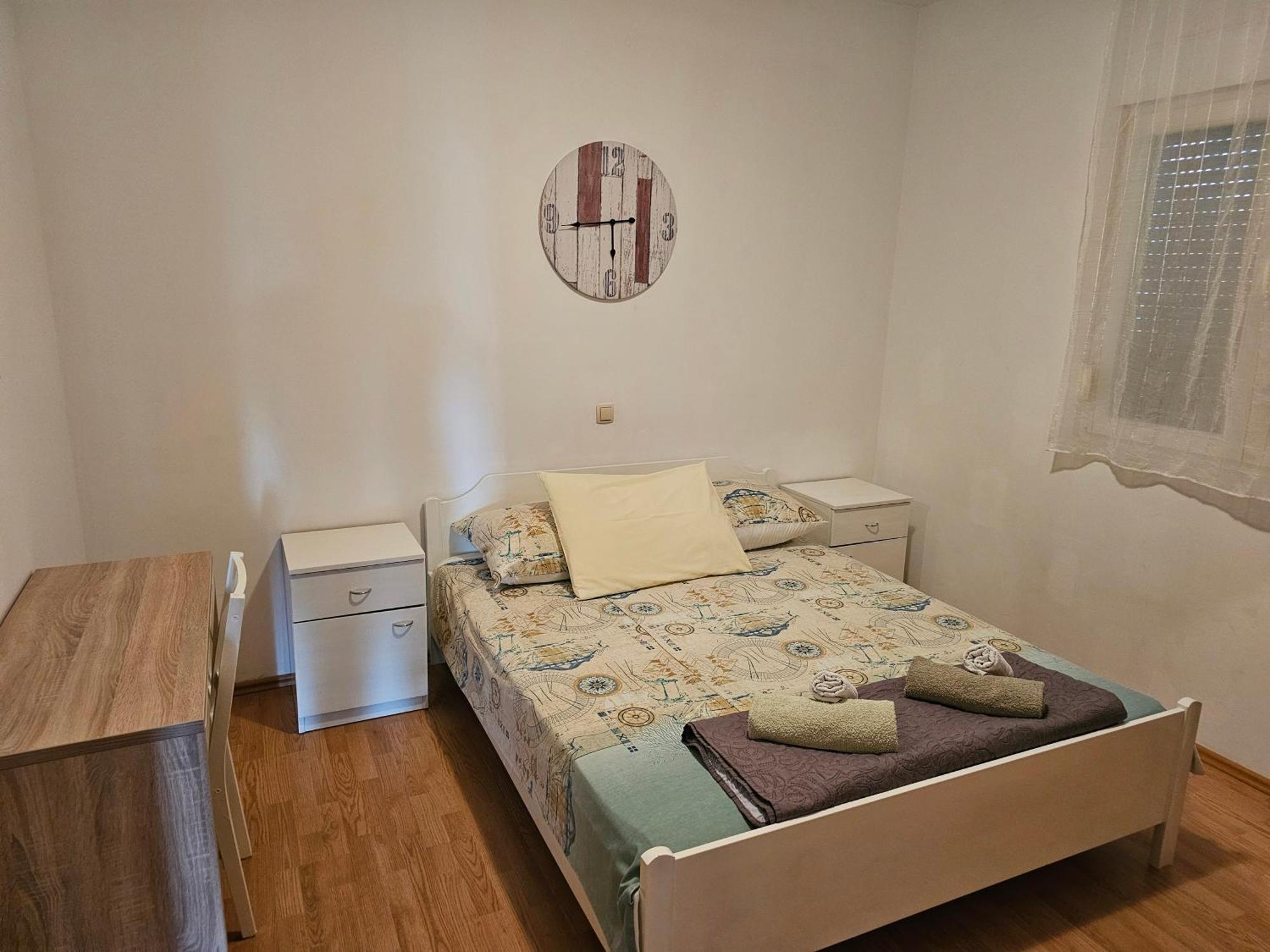 Apartments Zemunik Омиш Экстерьер фото