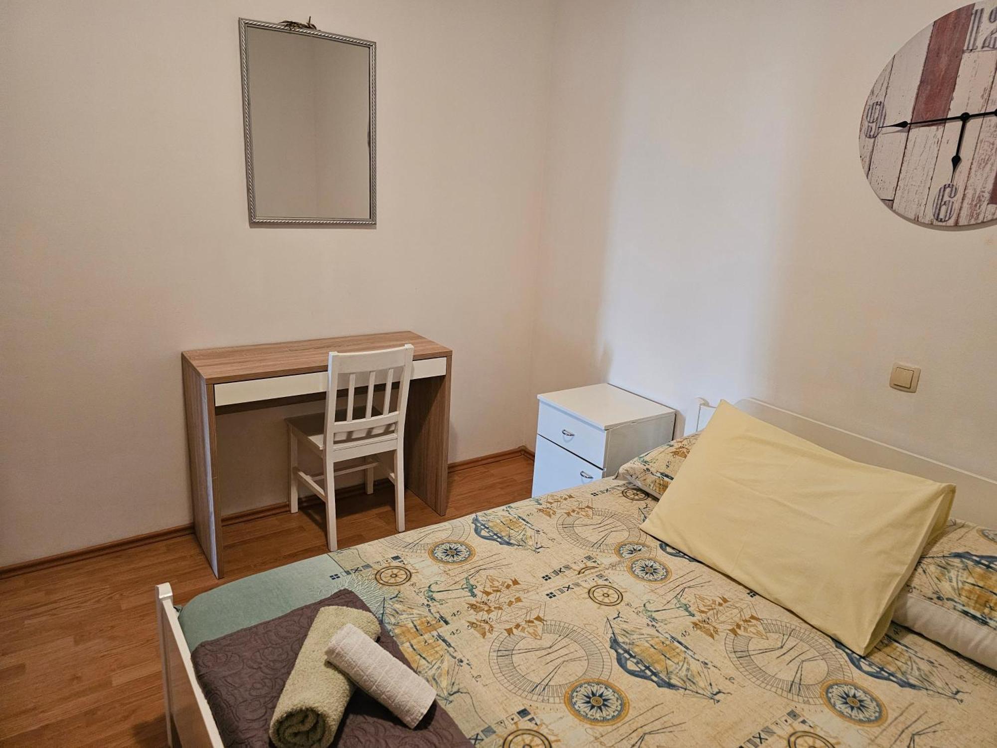 Apartments Zemunik Омиш Экстерьер фото