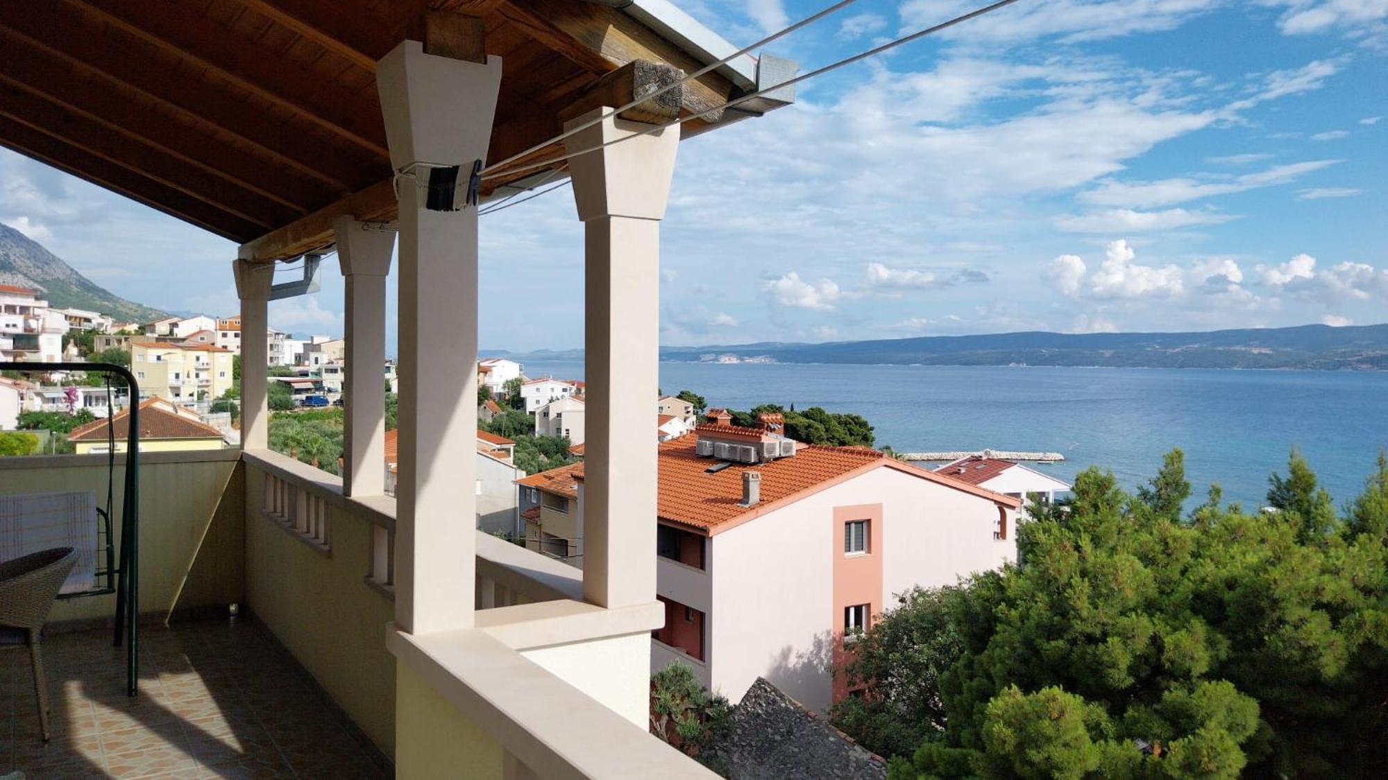 Apartments Zemunik Омиш Экстерьер фото
