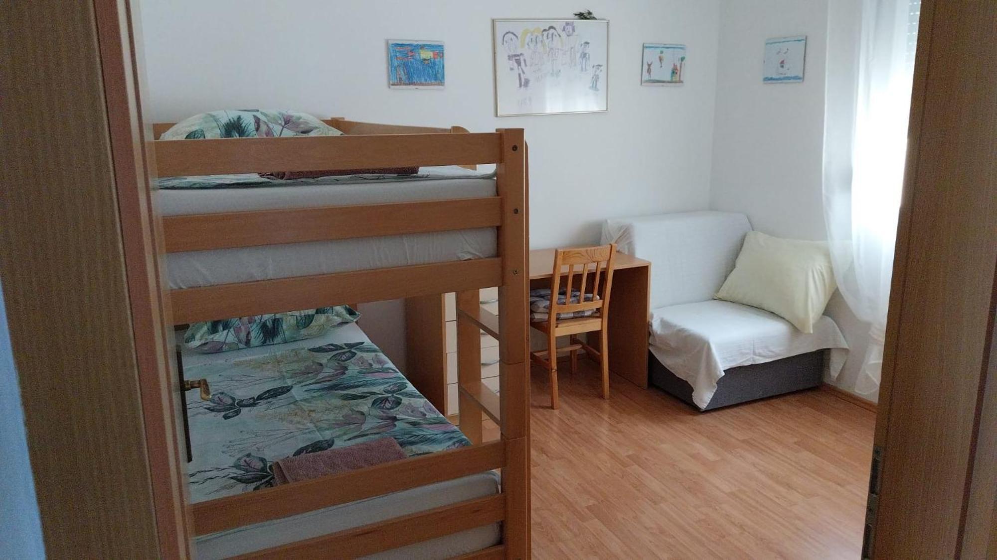 Apartments Zemunik Омиш Экстерьер фото